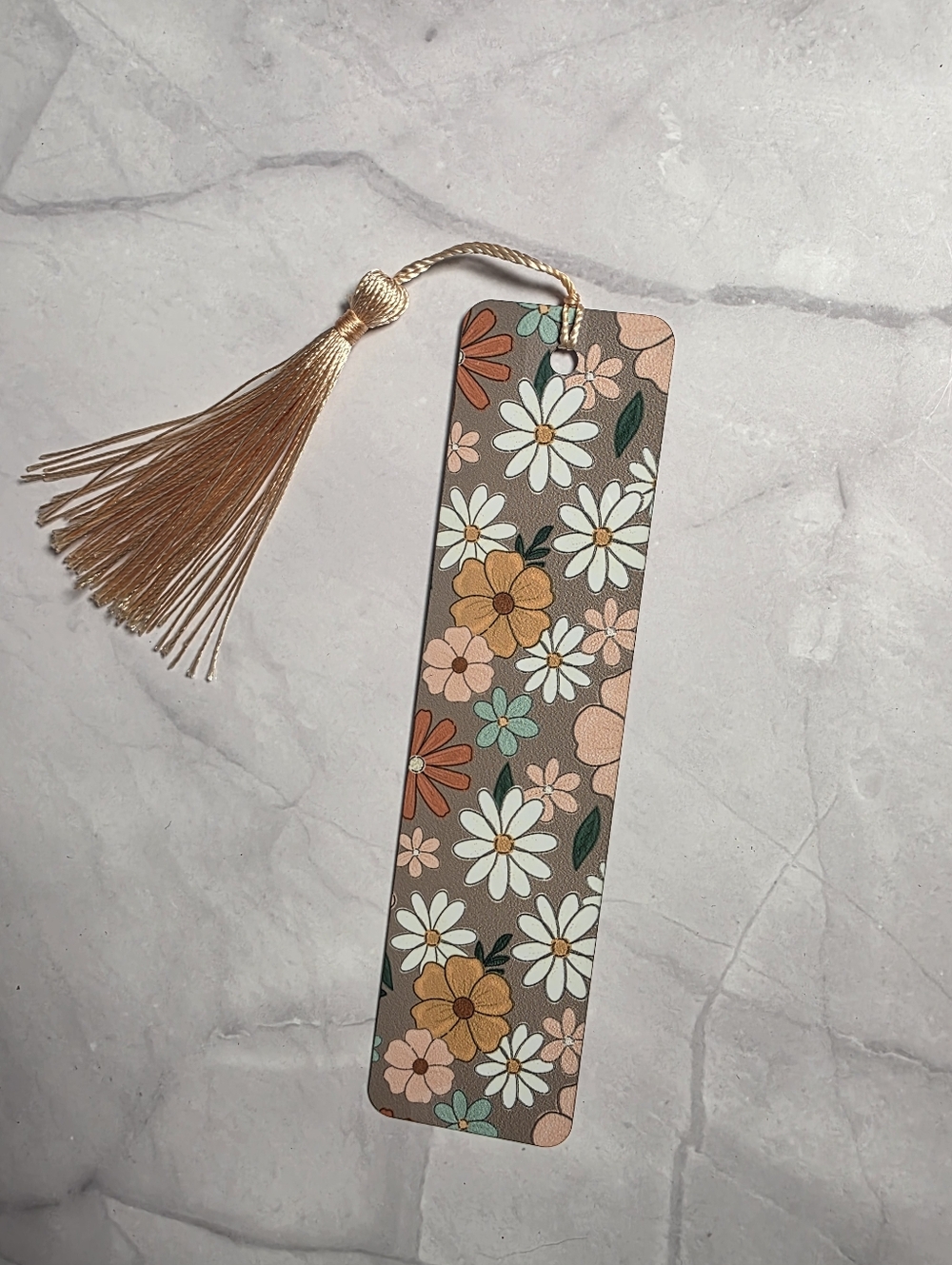 Retro Daisy Metal Bookmark - Picture 3 of 4